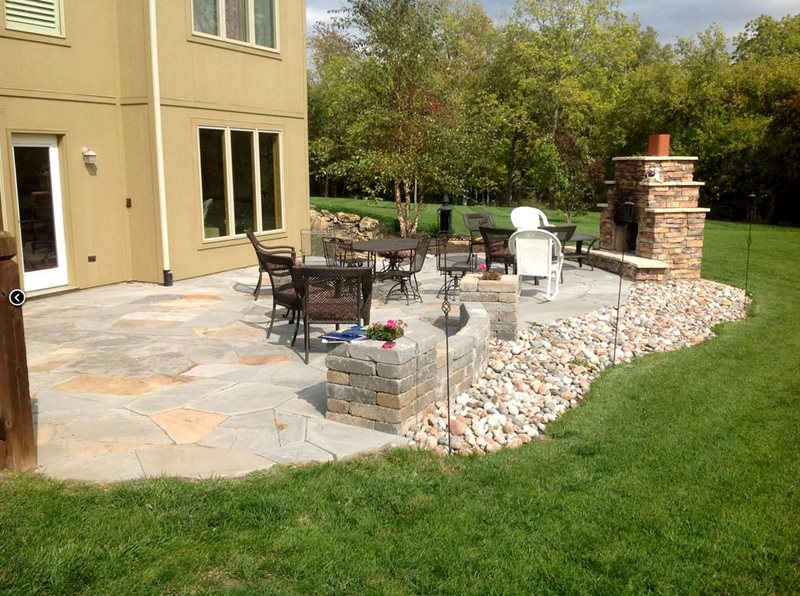 Backyard Flagstone Patio
Backyard Landscaping
Turf Designers
Lees Summit, MO