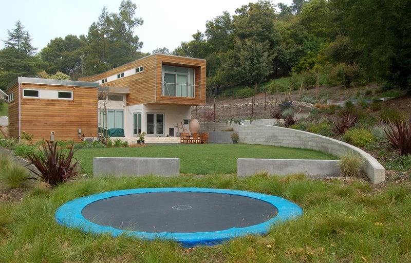 Backyard Walls, Backyard Trampoline
Backyard Landscaping
Huettl Landscape Architecture
Walnut Creek, CA