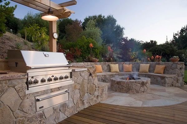 Built In Stainless Grill
Fire Pit
Michelle Derviss Landscape Design
Novato, CA