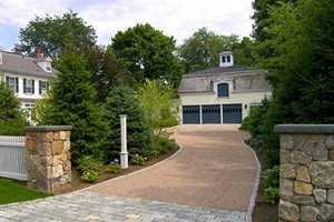 Cobblestone Driveway Apron
Driveway
A Blade of Grass
Wayland, MA