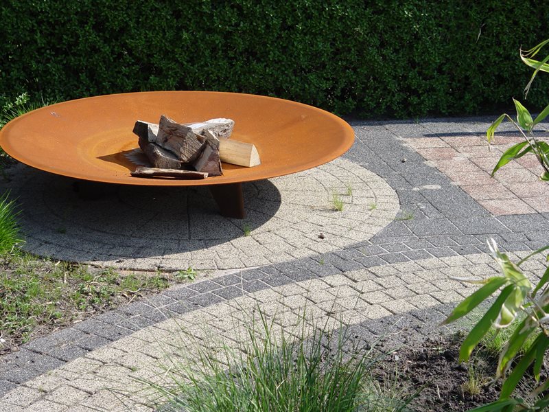 Corten Fire Pit, Circular Pavers, Gray Pavers
Fire Pit
Maureen Gilmer
Morongo Valley, CA