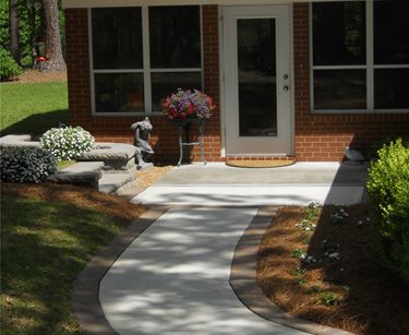 Curved, Walkway
T Lake Environmental Design
Macon, GA
