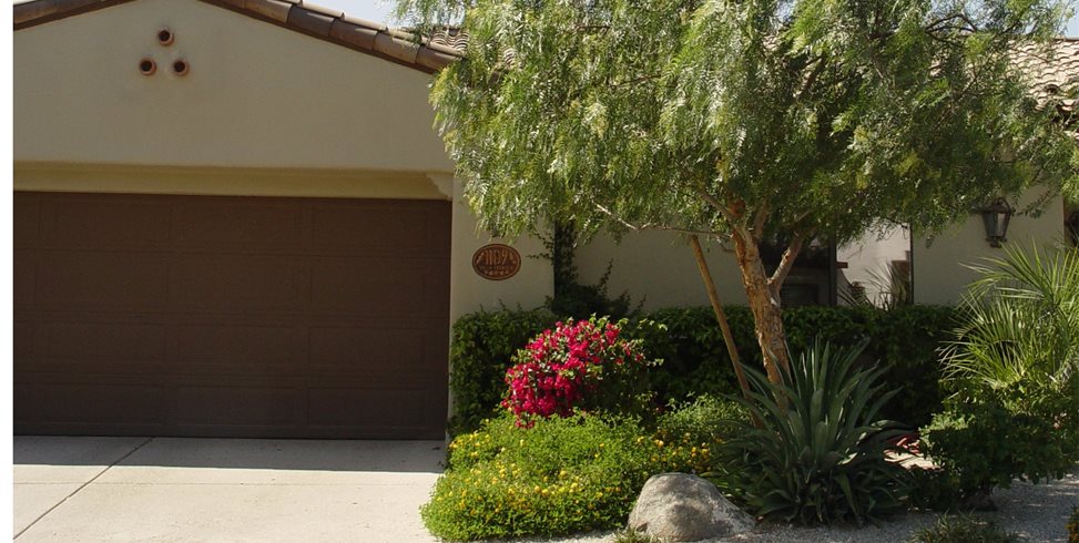 Driveway
Maureen Gilmer
Morongo Valley, CA