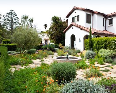 Drought Resistant Front Garden
Swimming Pool
Joseph Marek Landscape Architecture
Santa Monica, CA