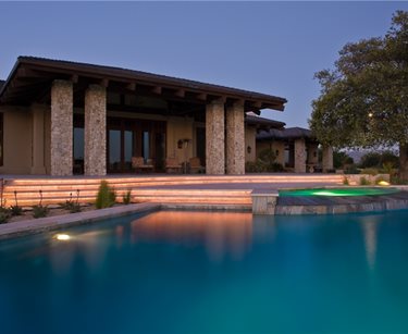 Elegant Pool, Pool Lighting