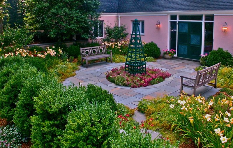 English Circular Patio Garden
Garden Design
Liquidscapes
Pittstown, NJ