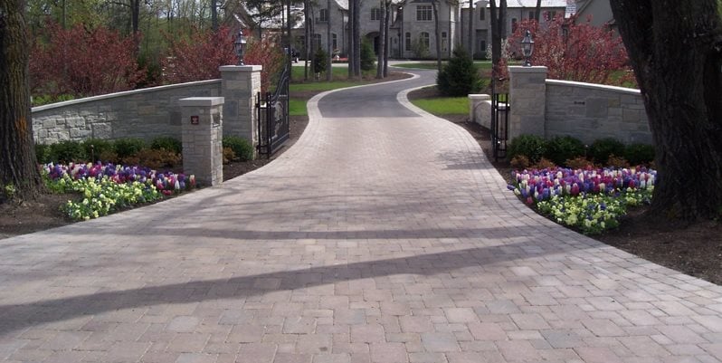 Estate Driveway
Driveway
Bertog Landscape Co.
Wheeling, IL