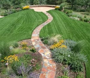 Flagstone, Walkway, Curved, Red
Accent Landscapes
Colorado Springs, CO