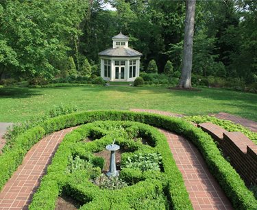 Boxwood & Herb Parterre