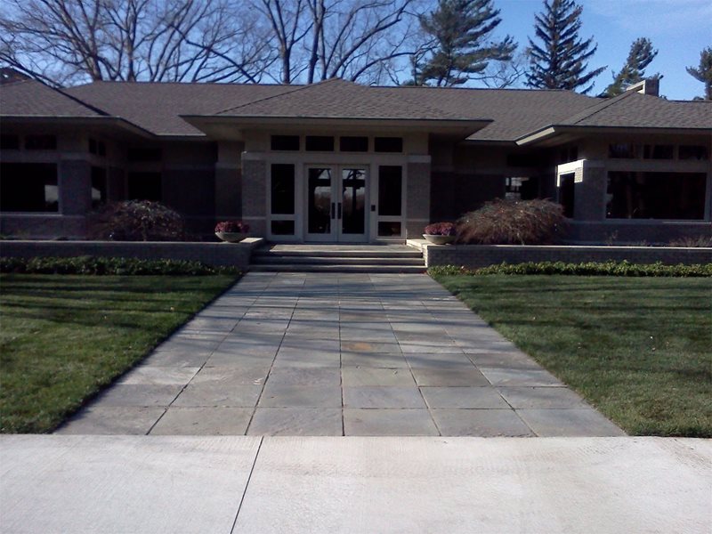 Front Entry, Prairie, Asian
Front Yard Landscaping
Blue Ridge Landscaping
Holland, MI
