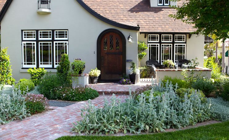 Front Path, Brick Path, Running Bond
Front Yard Landscaping
Terry Design Inc
Fullerton, CA