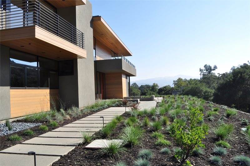 Front Yard With Walkway
Front Yard Landscaping
Huettl Landscape Architecture
Walnut Creek, CA