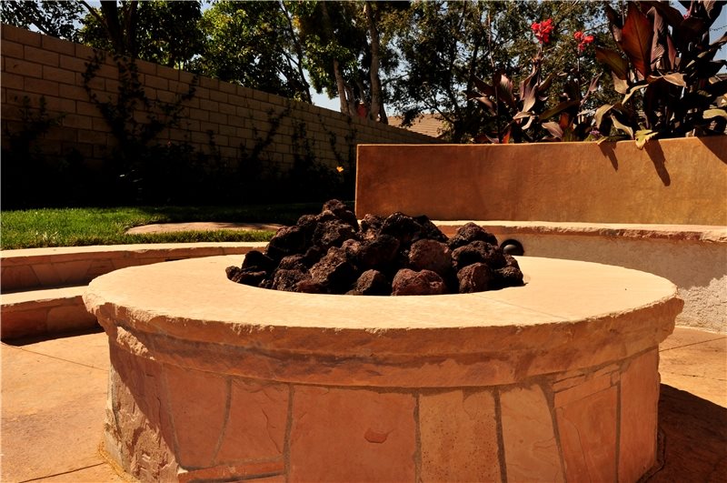 Gas Fire Pit, Lava Rock
Fire Pit
The Green Scene
Chatsworth, CA