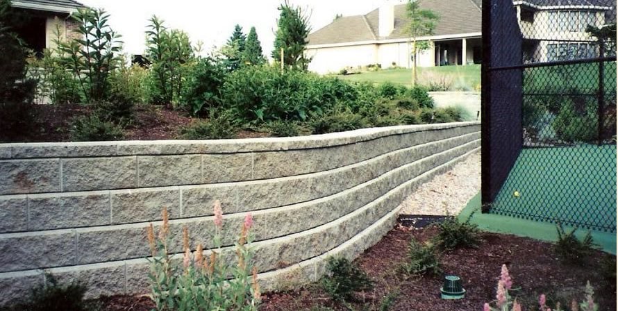 Gray Block Wall, Curved Retaining Wall
Woody's Custom Landscaping Inc
Battle Ground, WA
