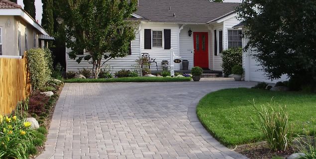 Gray Driveway, Small Driveway, Paver Driveway
Driveway
Genesis Stoneworks
Moorpark, CA