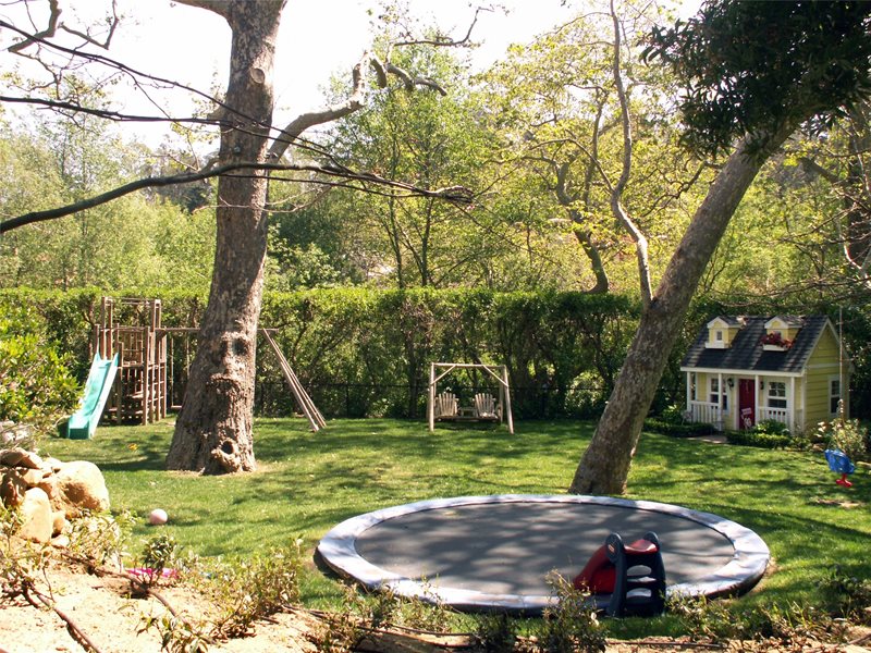 Large Backyard With Trampoline
Backyard Landscaping
Grace Design Associates
Santa Barbara, CA