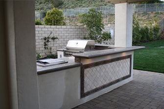 outdoor kitchen