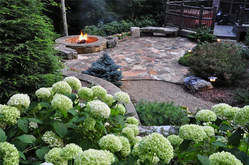 Patio, Elevated, Crab Orchard, Random Stone
Patio
Greenleaf Services Inc.
Linville, NC