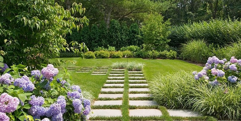 Pavers, Purple, Grass
Garden Design
Barry Block Landscape Design & Contracting
East Moriches, NY