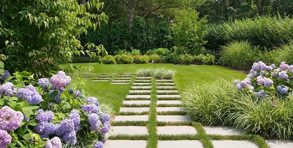 Pavers, Purple, Grass
Barry Block Landscape Design & Contracting
East Moriches, NY