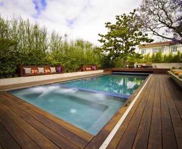 Maximize Investment When Low Walls are Seat Walls