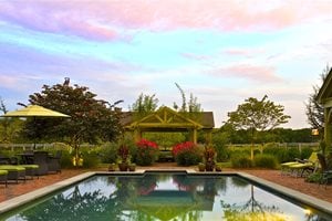 Pool, Formal
Liquidscapes
Pittstown, NJ