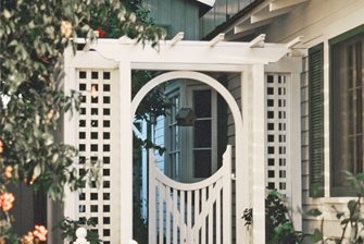sideyard arbor