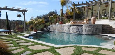 Raised Bond Beam Pool, Flagstone And Grass
Swimming Pool
Quality Living Landscape
San Marcos, CA