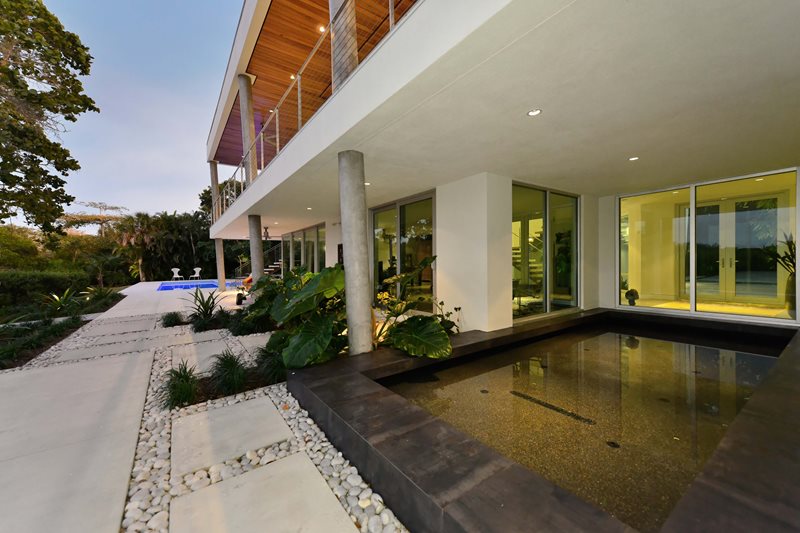 Reflecting Pond, Modern Landscape
Pond and Waterfall
BORDEN Landscape Architecture
Sarasota, FL
