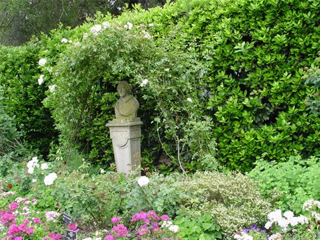 sculpture plants shakespeare bust