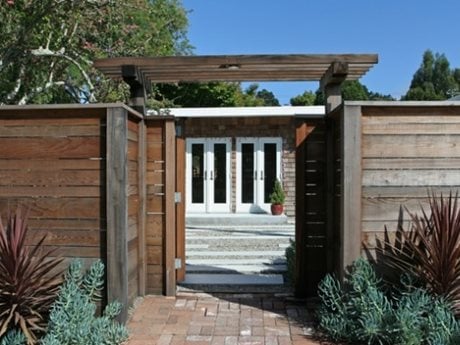 Gates and Fencing
Shades of Green Landscape Architecture
Sausalito, CA