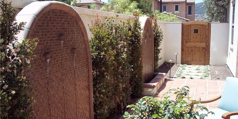 Side Yard Fountains
Studio H Landscape Architecture
Newport Beach, CA