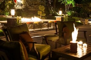 Small Backyard
Front Yard Landscaping
Artistic Group Inc.
St. Louis, MO