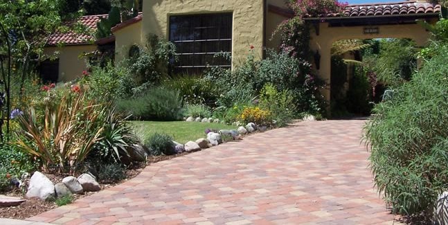 Spanish Front Yard, Driveway Paving Stones
Driveway
Genesis Stoneworks
Moorpark, CA