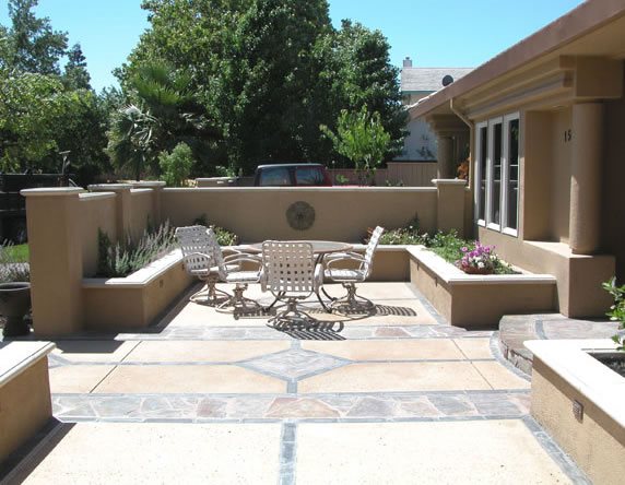 Stone Patio Pattern
Patio
Inside Out
Davis, CA