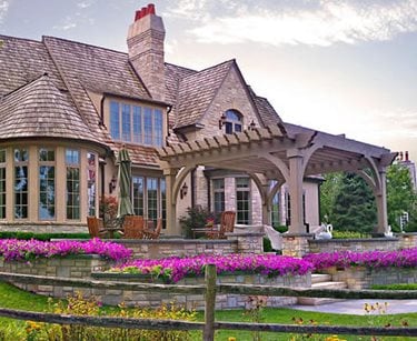 Stone Walls, Planters
Romani Landscape Architecture
Glencoe, IL