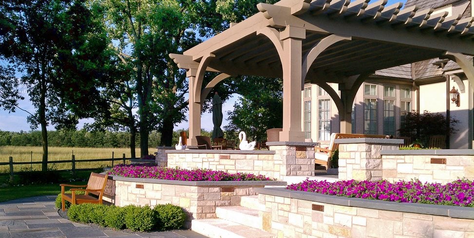 Terraced, White Walls
Retaining and Landscape Wall
Romani Landscape Architecture
Glencoe, IL