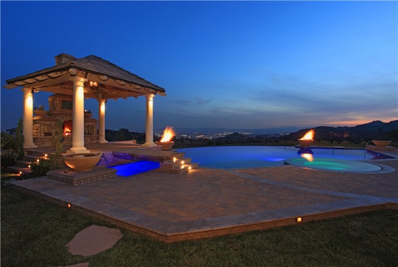 Lighting
The Green Scene
Chatsworth, CA