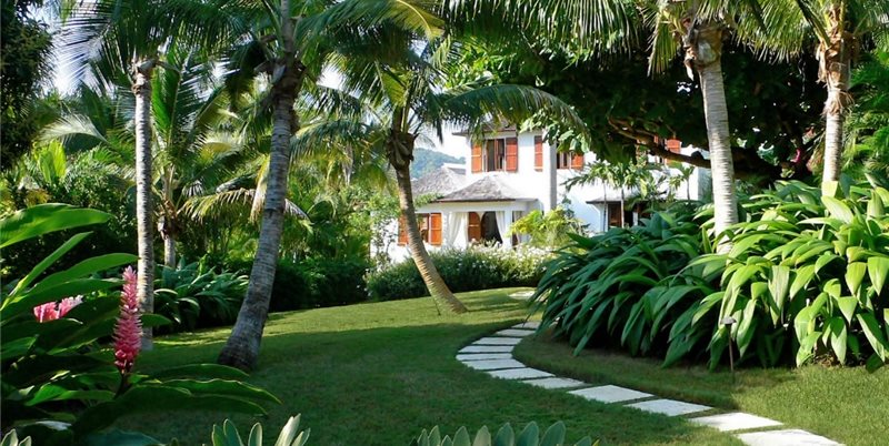 Tropical Walkway
Mediterranean Landscaping
Craig Reynolds Landscape Architecture
Key West, FL